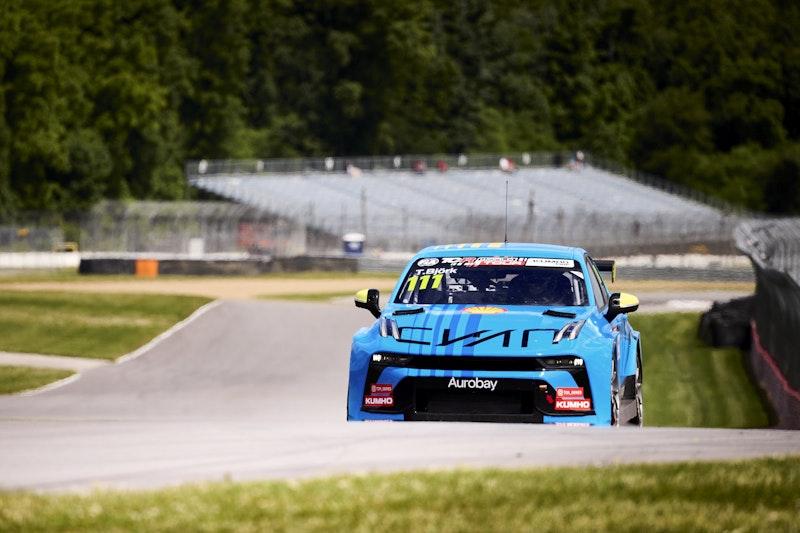领克车队2024TCR美国站包揽领奖台,中国汽车首次登顶美国赛场