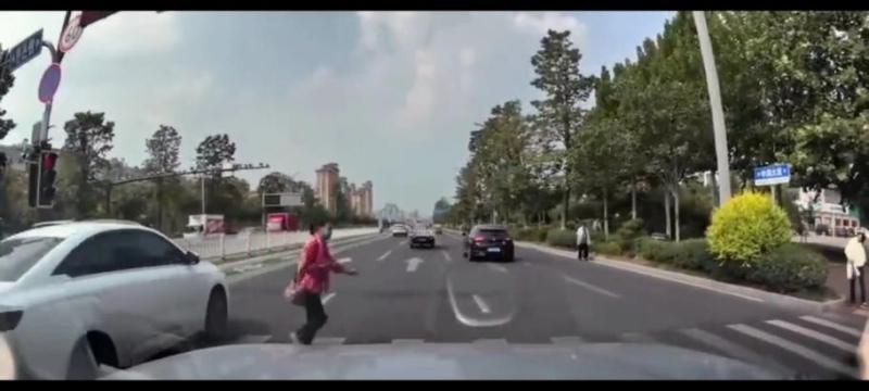 毕业自驾毕业自驾必备，三车主动安全实力对比，问界新M5树立智驾安全新标杆，三车主动安全实力对比，问界新M5树立智驾安全新标杆