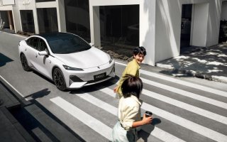 挑战长续航，小油箱同样可以 深蓝2025款SL03来了