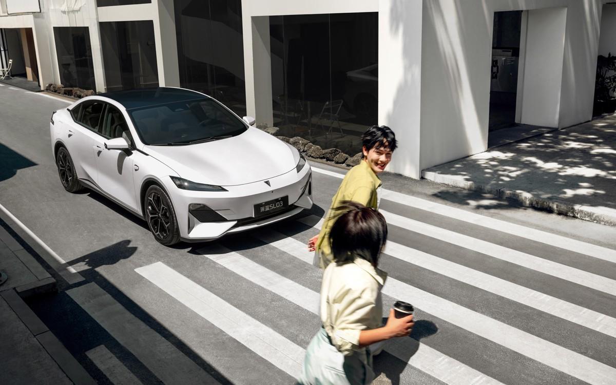 挑战长续航,小油箱同样可以 深蓝2025款SL03来了