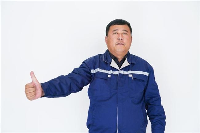 1台1年能省20万!百台欧曼智蓝战车助尹经理港口运输大赢特赢