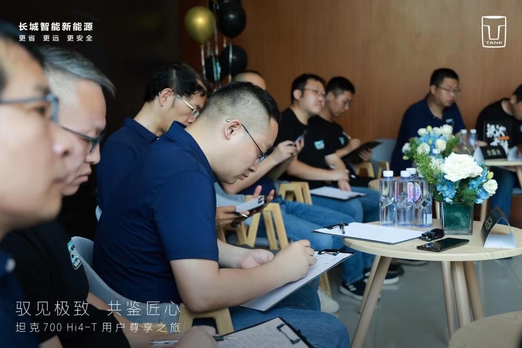 坦克700迎来第二次 OTA升级，新增一语多义、拖车钩轨迹线等功能