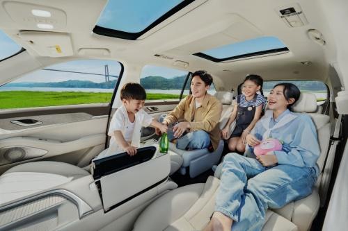 魏牌全新蓝山与理想L8销量上演“你追我赶”,传统实力派出手即王炸