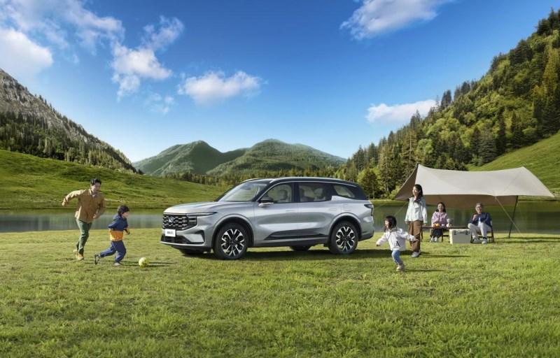 升级540°全景影像,起步价降3000元,2025款福特锐界L 22.68万起,超值上市