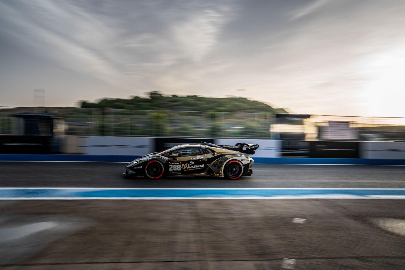 Dan Wells加冕2024兰博基尼Super Trofeo亚洲挑战赛PRO组别冠军