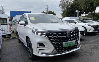 探店实拍荣威iMAX8 DMH新陆尊，19.99万元起最好的家用MPV？