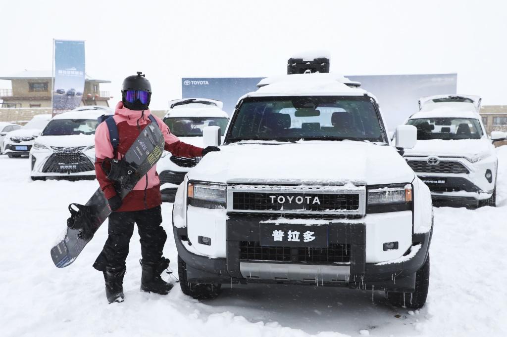 穿越荒漠雪原，800公里集结普拉多英雄共赴大美新疆