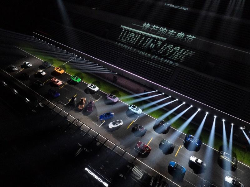 生于赛道,不吝锋芒:全新纯电动 Macan 于上赛燃情开跑
