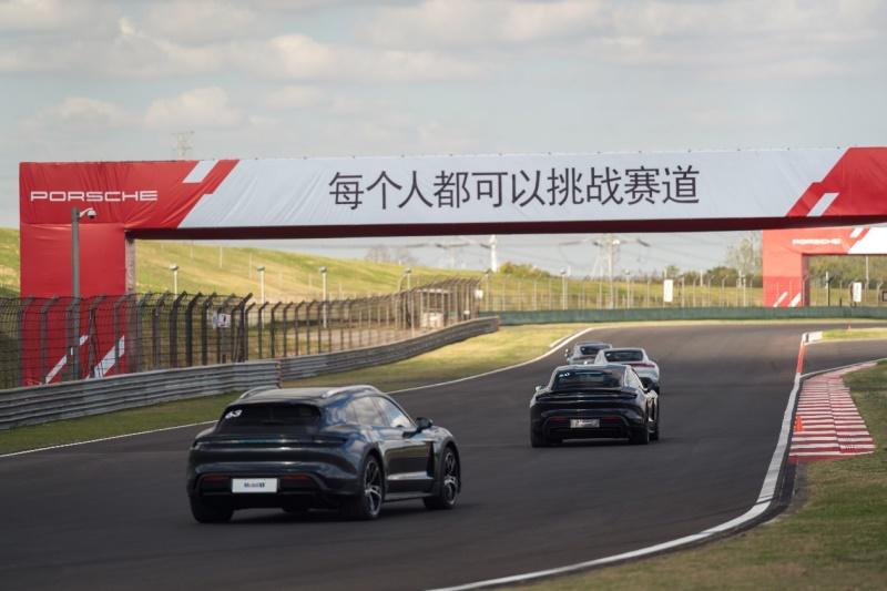 生于赛道,不吝锋芒:全新纯电动 Macan 于上赛燃情开跑