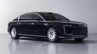 尊界S800工信部申报图曝光，迈巴赫S、宾利飞驰都慌了？