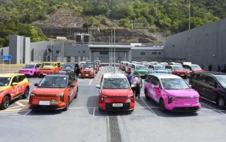 再获香港青睐，上汽大通MAXUS大家7成豪华绿色的士标杆！新一批车型即将进入港民生活