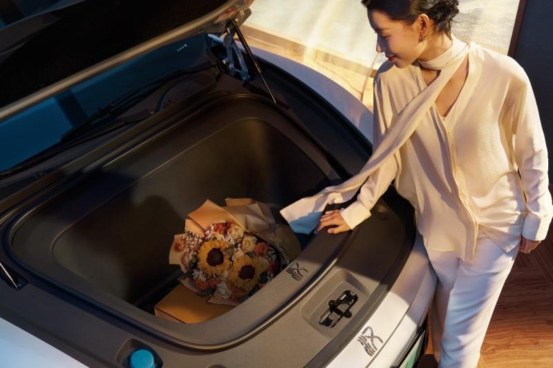 年轻人的第一台旗舰轿车,比亚迪汉L以划时代技术重塑20-30万级轿车标杆