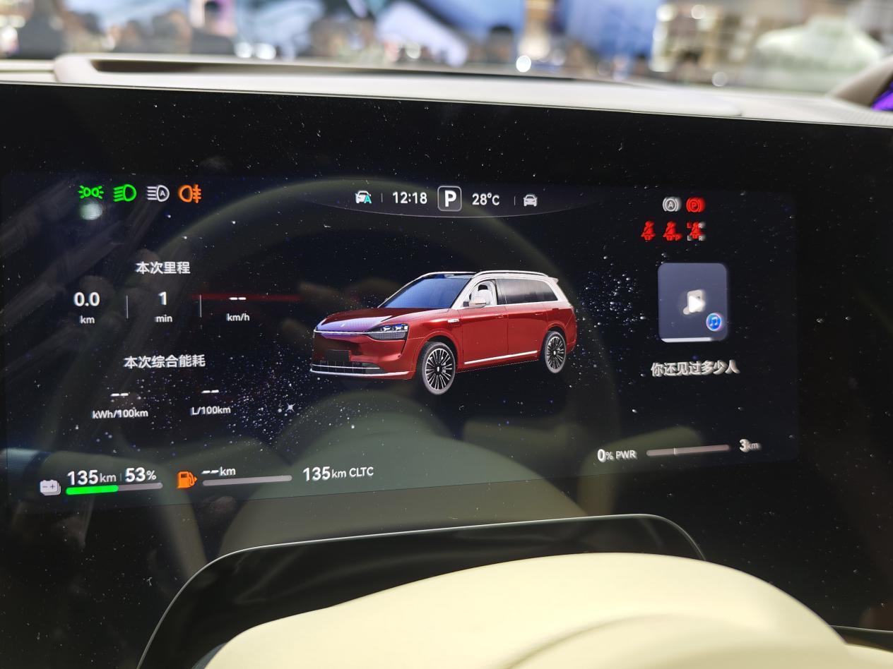 “三冠王”问界M9升级归来！2025款以安全科技征服高端市场