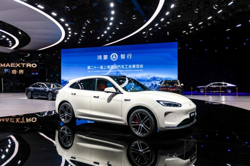 售价22.98万元起,问界新M5 Ultra颜值与智能并存成20万级SUV首选