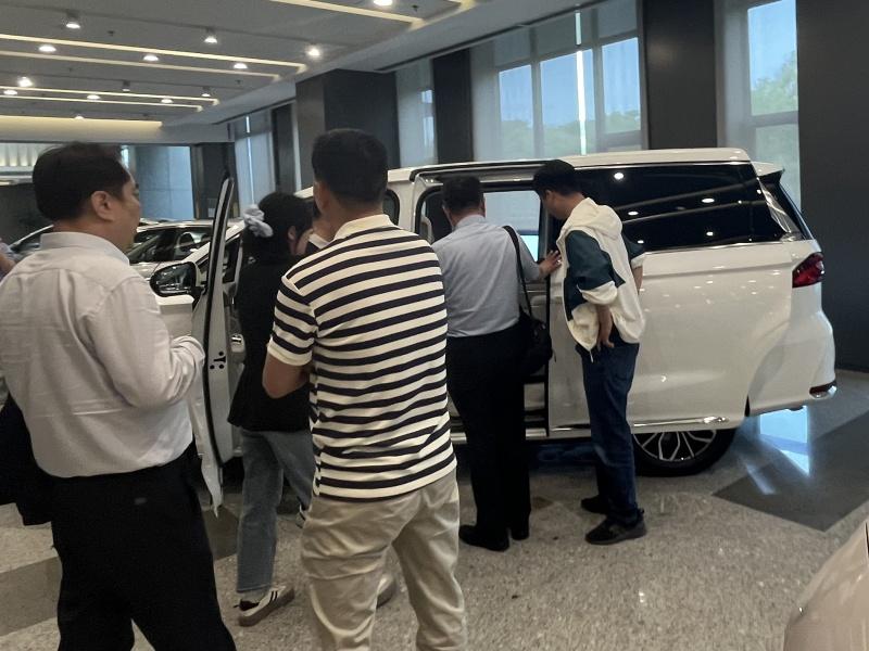 四个月新增超250家门店：“中国品牌投资人”重磅加码荣威、MG