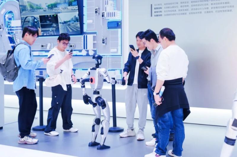 加快向新跃迁 东风汽车发展稳健上扬
