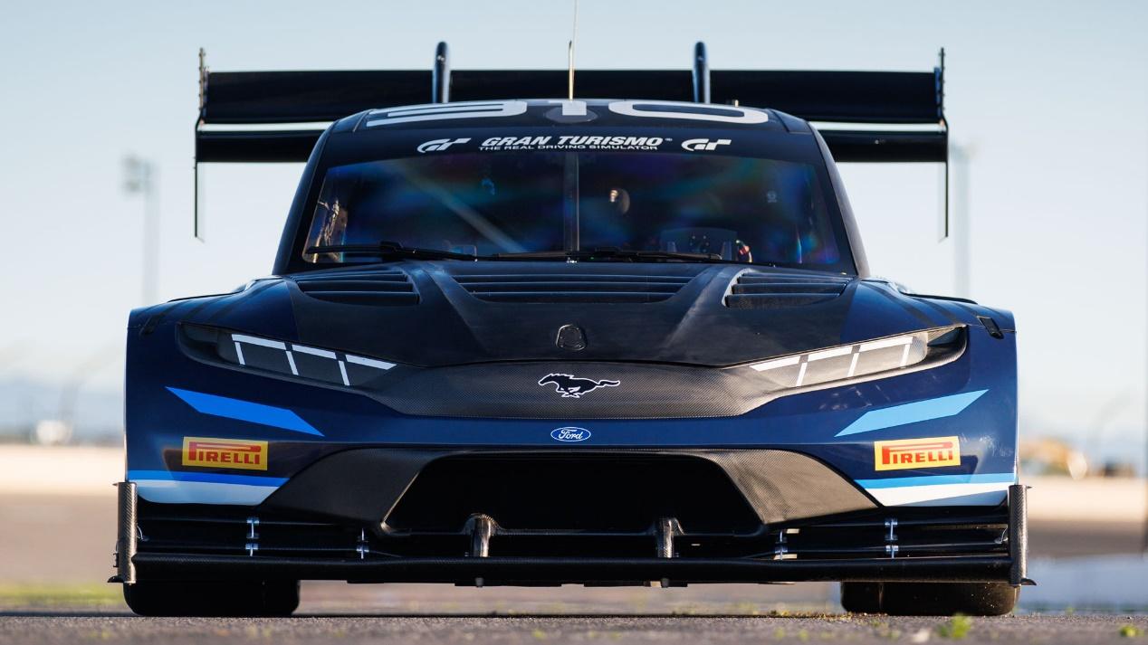 顶峰相见 Super Mustang Mach-E重返派克峰云端