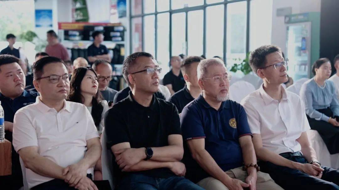 卡友福山城焕新出发，构筑商用车服务新生态！