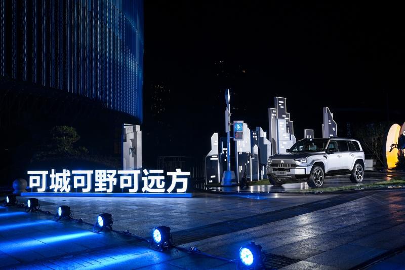 “2025汽车新质生产力优秀案例”揭晓,猛士M817凭智能越野树立自主标杆!