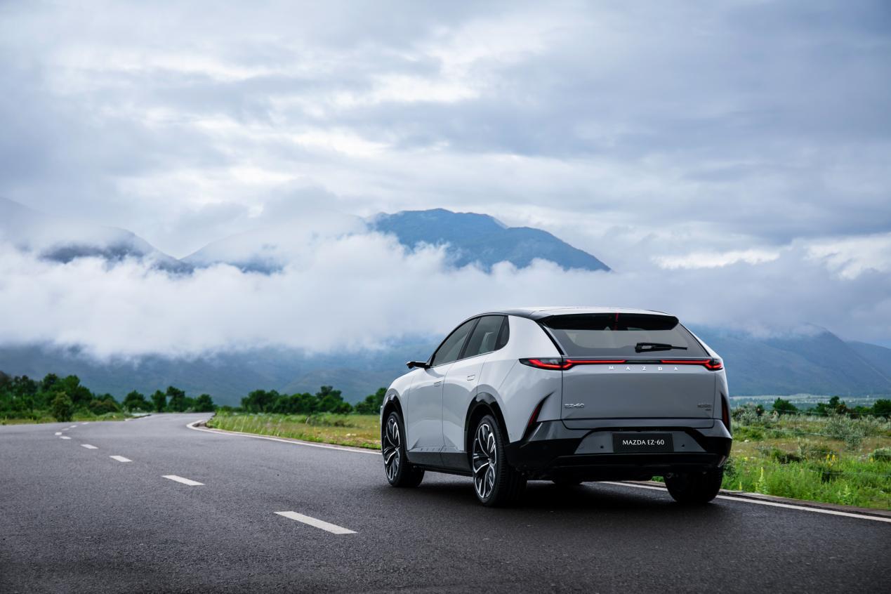 悦行山水间 MAZDA EZ-60电感弯道王诠释极致驾趣