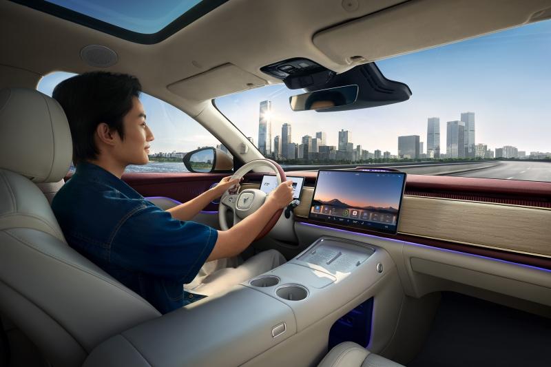 20万真满血华为纯电SUV!全新岚图知音正式上市