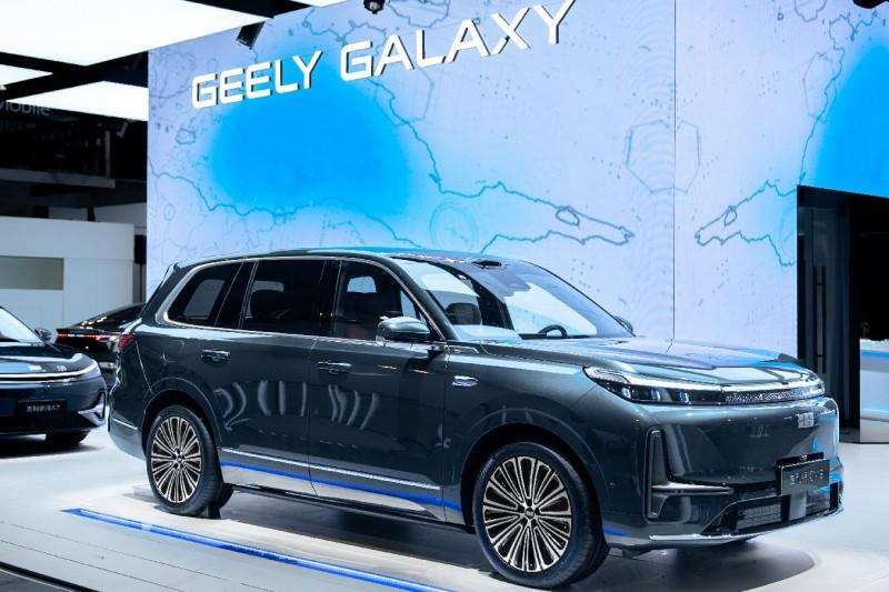 吉利携阶跃星辰亮相WAIC2025:加速汽车向具身智能进化