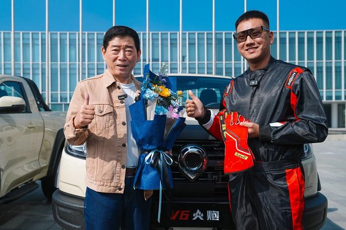 魏建军：把V6火炮的底，交给用户看