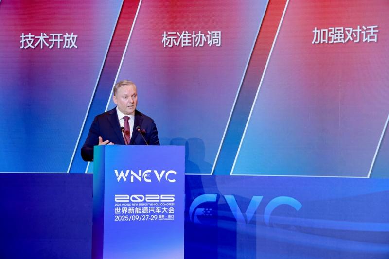 宝马集团获评世界新能源汽车大会“全球新能源汽车创新技术”