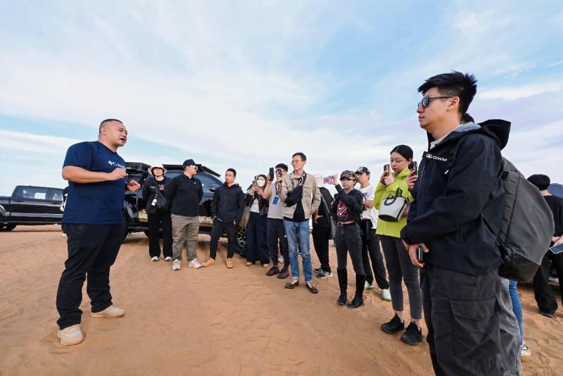 从赛场到沙海：长城炮全性能家族驰骋阿拉善 引领中国皮卡文化跃升