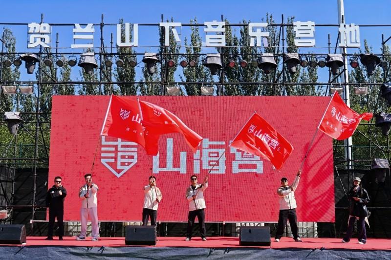 从赛场到沙海：长城炮全性能家族驰骋阿拉善 引领中国皮卡文化跃升