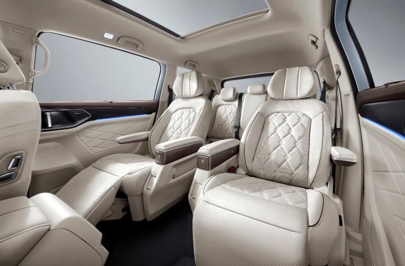 “超好开的MPV”威然2026款上市 380TSI车型23.49万元起