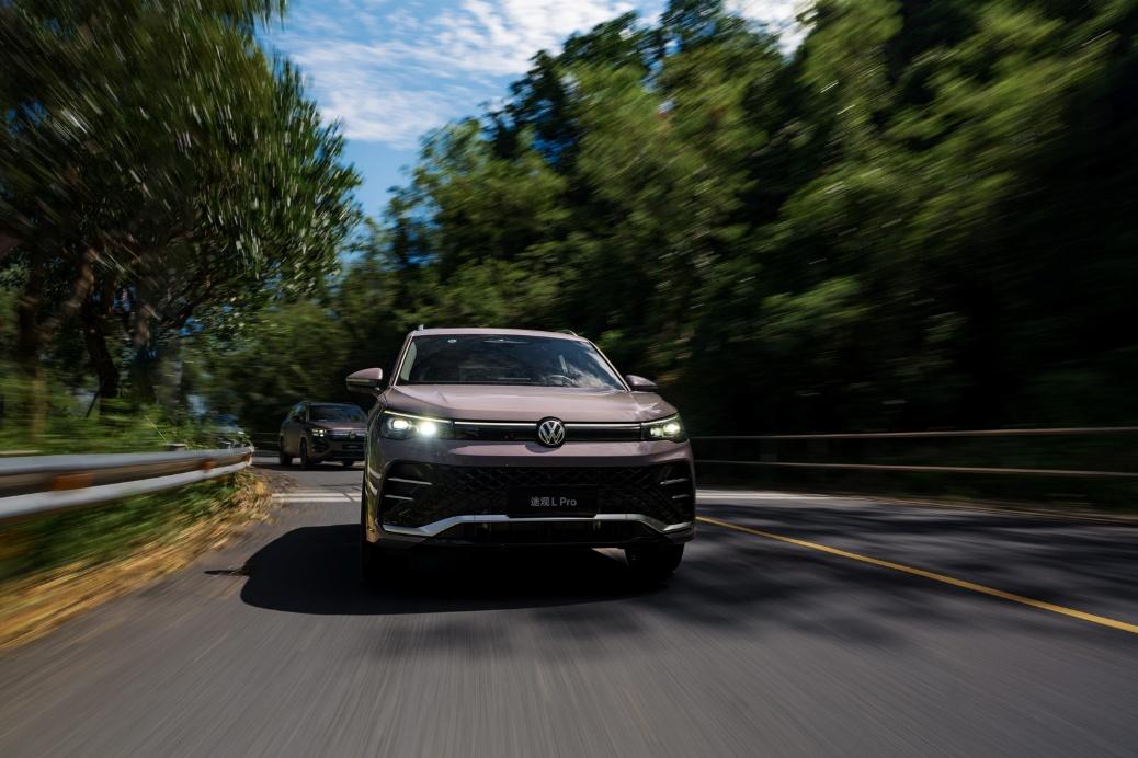 限时价19.29万元起，燃油SUV“真六边形战士”，途观L Pro 2026款靠谱与智能兼得