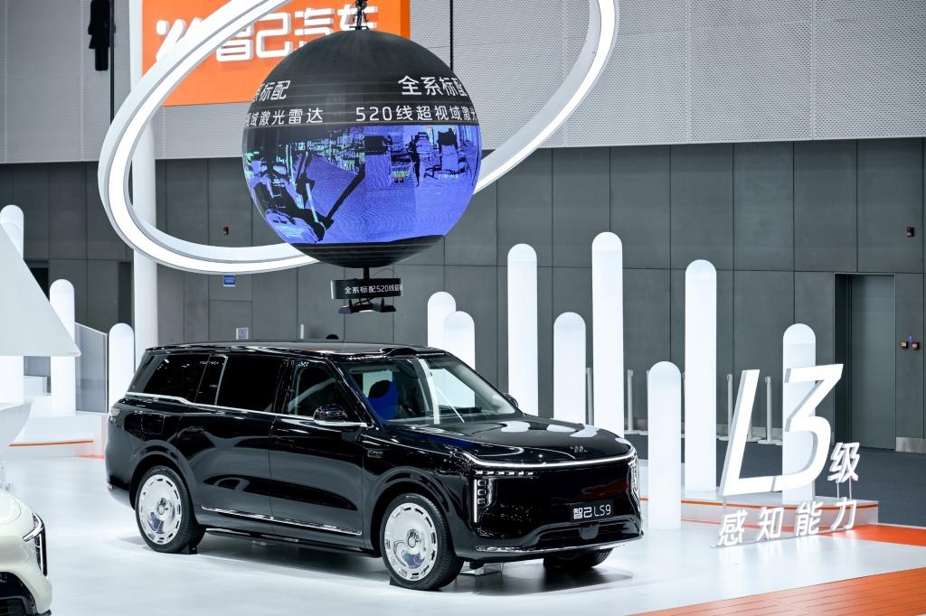 2025广州车展，智己LS9开启全国交付，智己LS6 66度电池新增产线