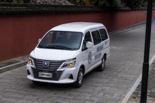 移动的生鲜运输仓 菱智M5让产地直达更高效