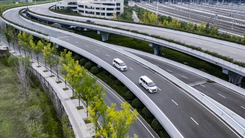 菱智新能源解锁户外垂钓新场景 超大空间承载山水休闲生活