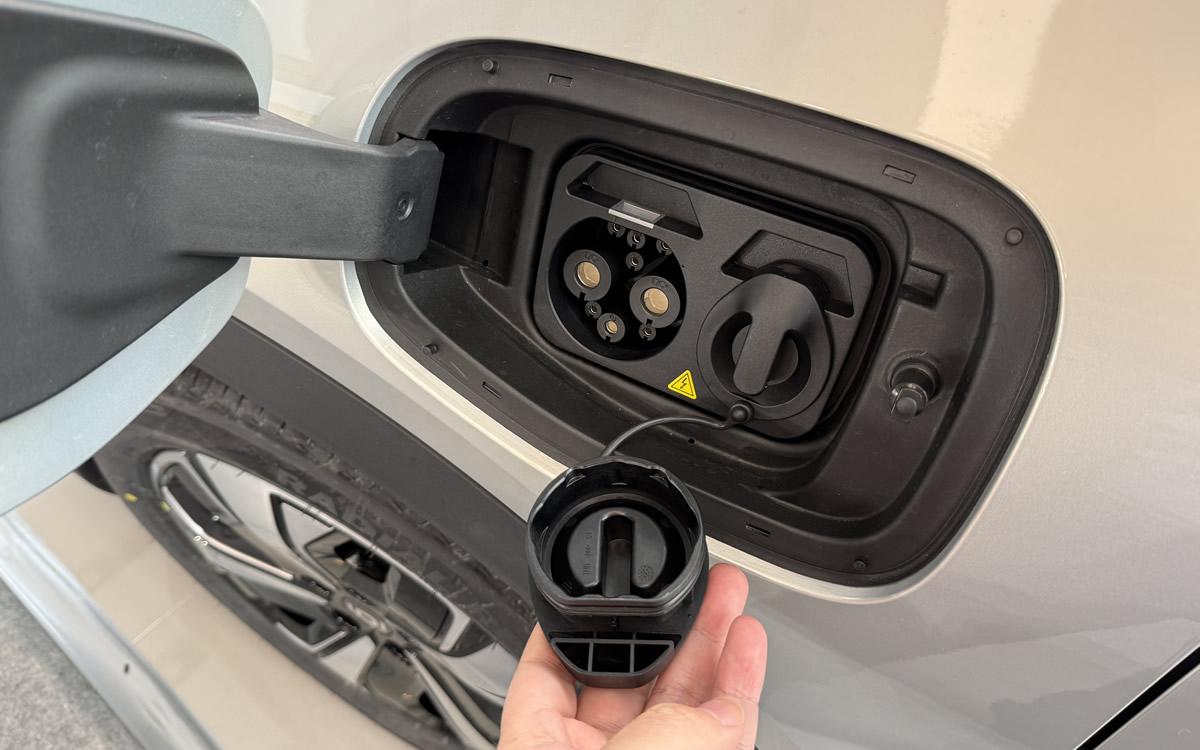 限时7.49万起！长安启源全新Q05购车季 区域首批车主拿到爱车