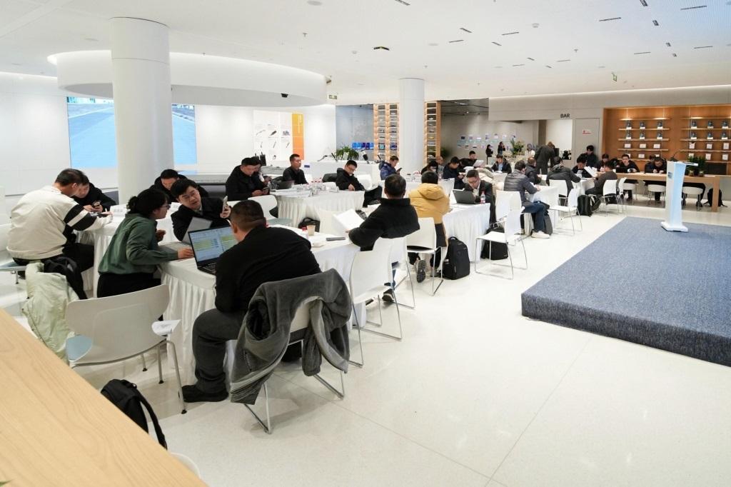 京西智行引领磁流变减震器标准制定，加速智能汽车悬架产业发展