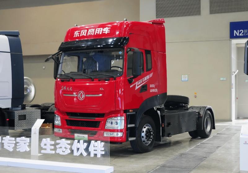 东风天龙KL港口集运纯电牵引车 深度定制破解运输痛点