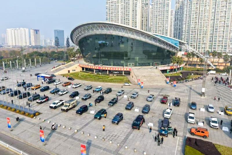 2025第三届越野生态发展大会暨中国汽车工业协会越野车分会年会圆满闭幕，聚势襄阳共绘越野新蓝图