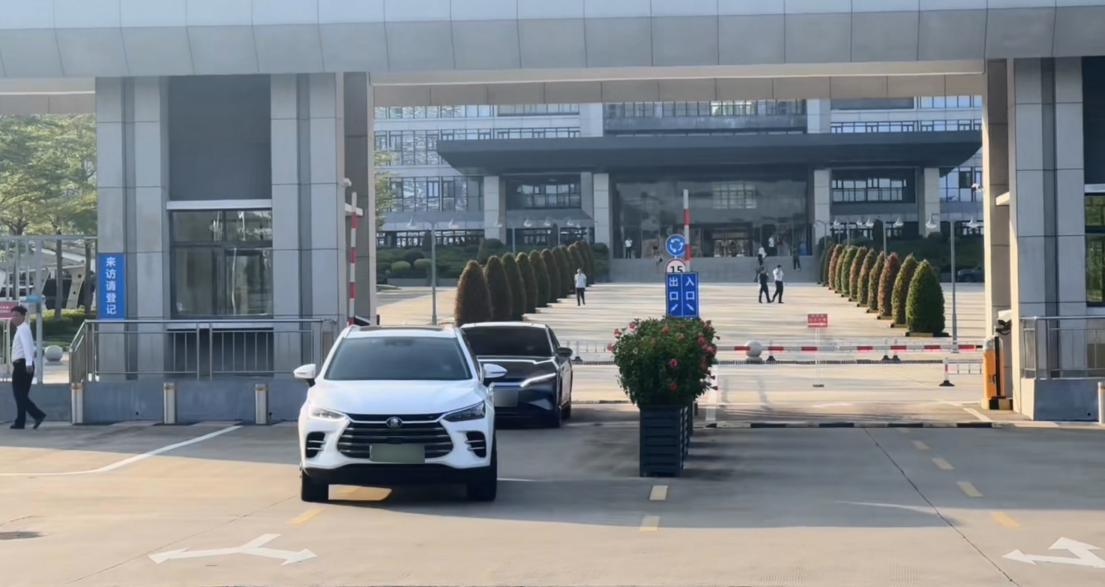 比亚迪“开”进公务员生活圈