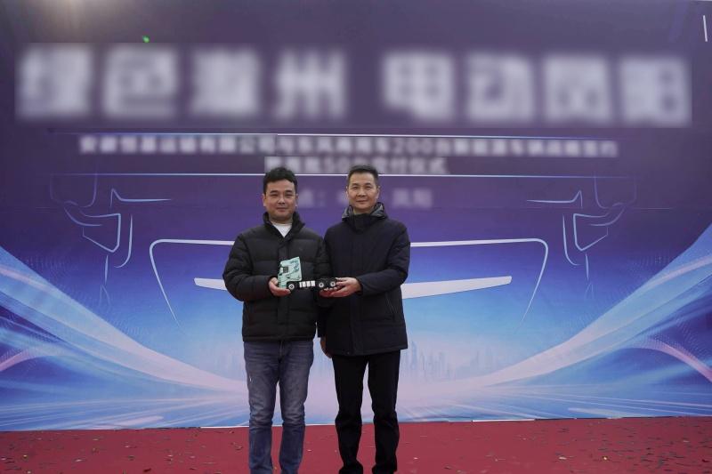 东风商用车新年开门红！200台东风新能源牵引车发力“电动凤阳”