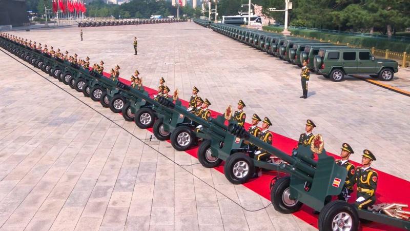 BJ40增BJ40增程唯一入选国博，定义中国硬派越野新标杆程唯一入选国博，定义中国硬派越野新标杆