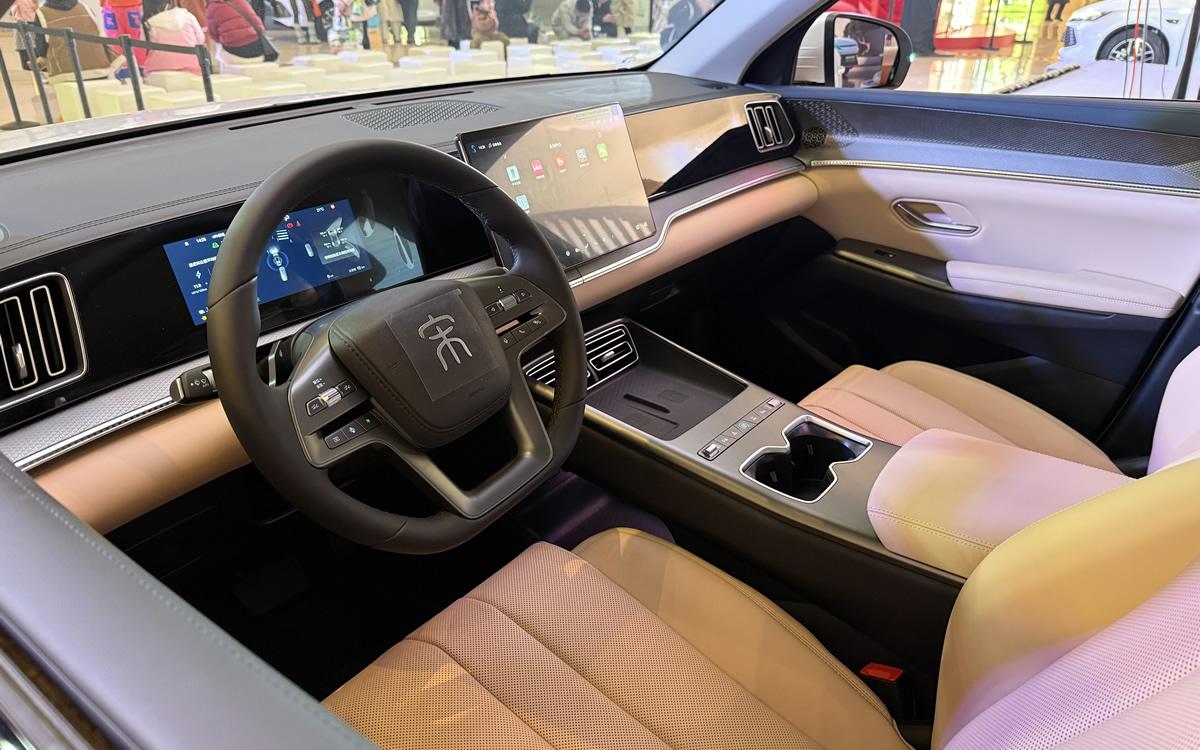 2026款秦L DM-i、秦PLUS DM-i、宋Pro DM-i长续航版三车成都上市