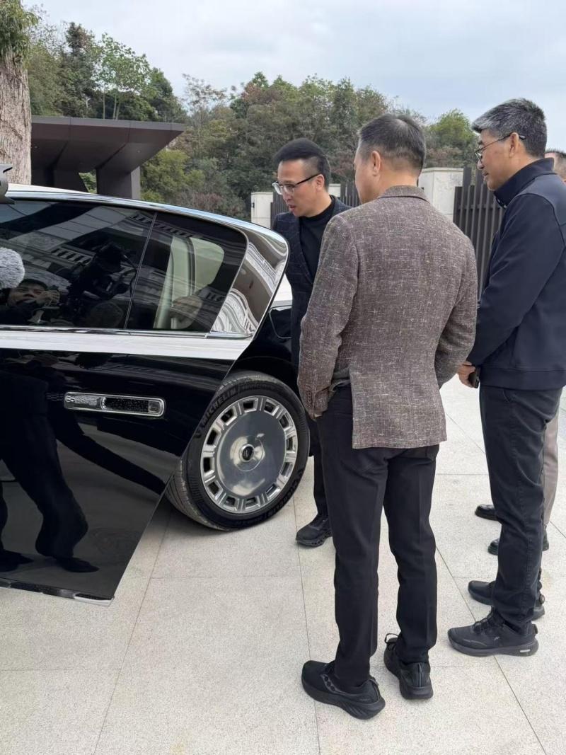 周智琛的春节归途：尊界S800如何承载情感、体面与圈层关系？