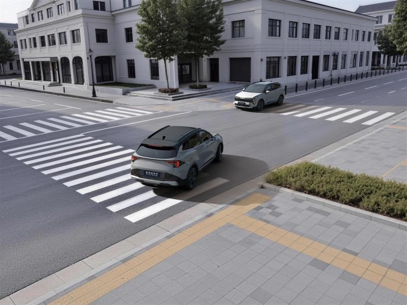 全球800万用户信赖之选 起亚新狮铂拓界诚意上市 全国统一“焕新一口价”10.99万元起