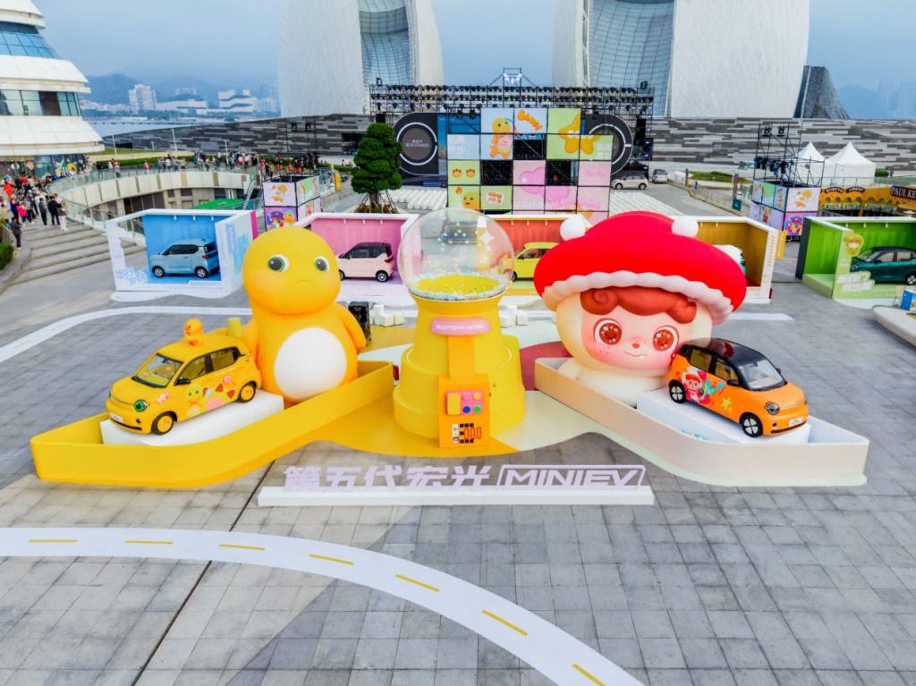 新四门，玩出趣！第五代宏光MINIEV正式上市，置换补贴价4.28万元起