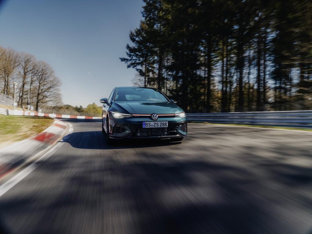 大众汽车高尔夫GTI 50 周年版：纽博格林北环赛道上速度最快的前驱量产车型