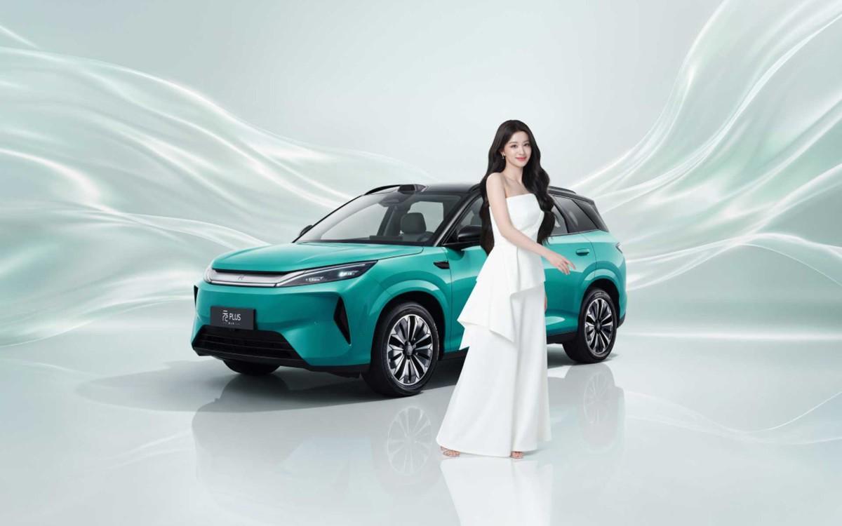 11.99万元起，第三代元PLUS闪充+630km长续航，诠释纯电出行最佳答案