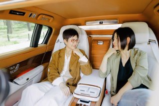 从卡塔尔公主到窦骁，解读尊界S800的跨圈层征服之路