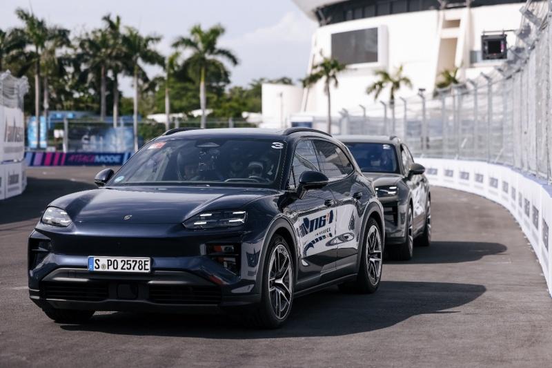 从赛道到公路：保时捷纯电动Cayenne与99X Electric GEN3 Evo一同登陆三亚电动方程式赛道